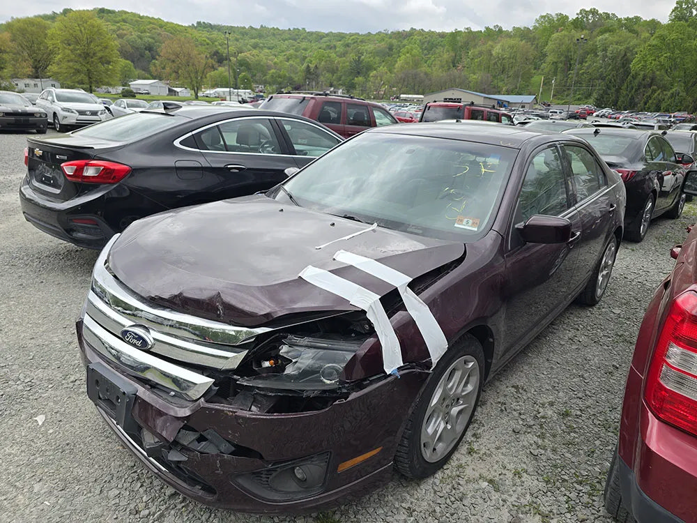 Used 2011 Ford Fusion SE w/ 202A Rapid Spec Order Code FWD image 1