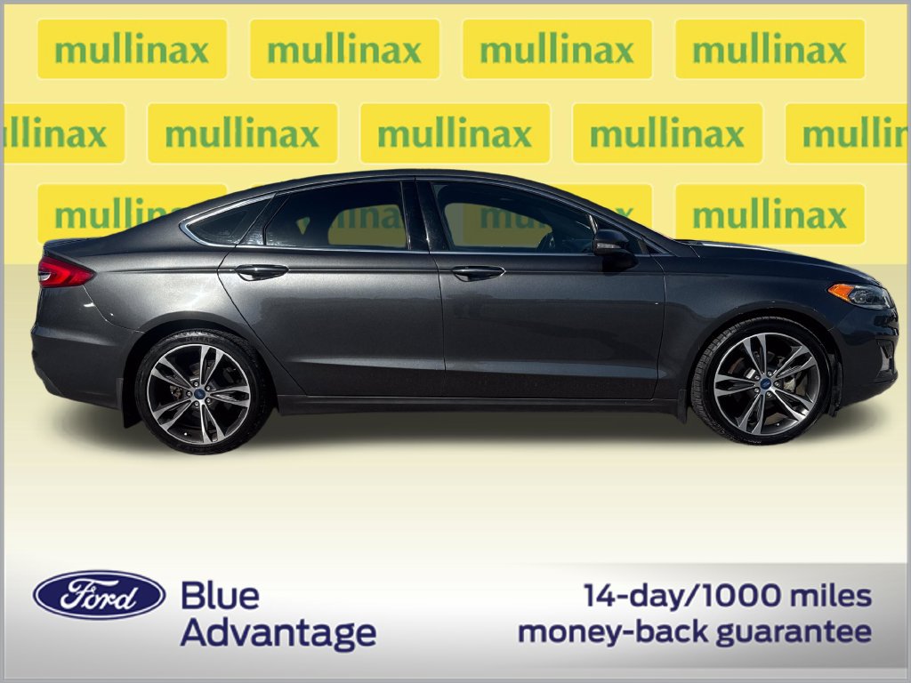Used 2019 Ford Fusion Titanium AWD/4WD image 2