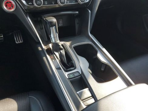 Used 2018 Honda Accord Sport image 27