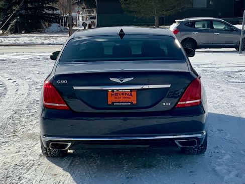 Used 2017 Genesis G90 3.3T Premium image 4