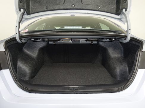 New 2025 Nissan Altima 2.5 SR w/ SR Premium Package image 11