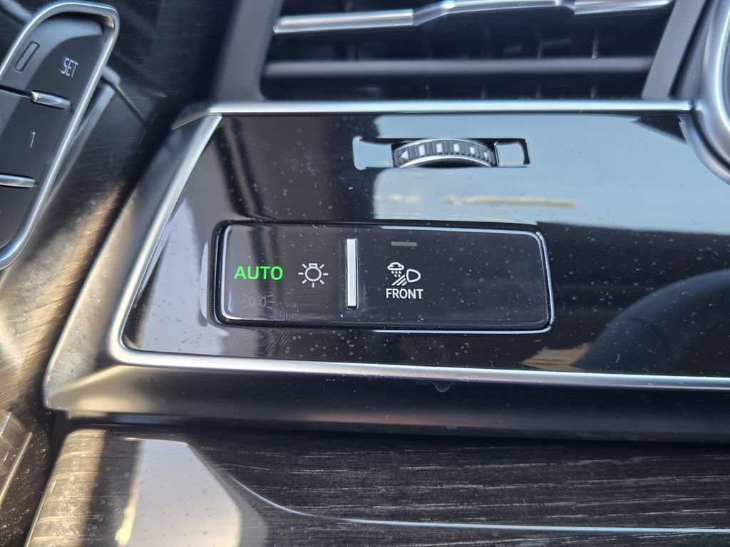 Used 2026 Audi Q7 3.0T Premium Plus AWD/4WD image 28