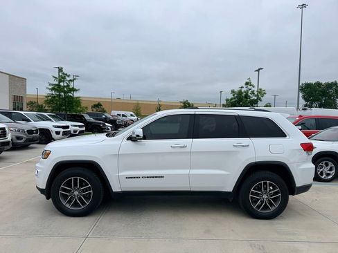 Used 2018 Jeep Grand Cherokee Limited AWD/4WD image 1