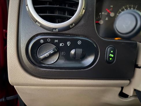 Used 2004 Ford Expedition Eddie Bauer image 11