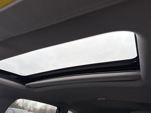 Used 2018 Honda CR-V EX image 17