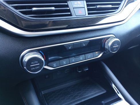 New 2025 Nissan Altima 2.5 SR w/ SR Premium Package image 17