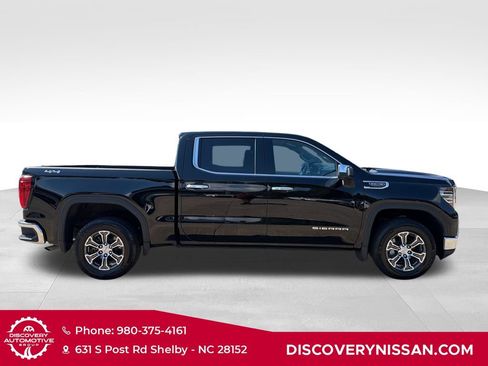Used 2025 GMC Sierra 1500 SLT AWD/4WD image 5