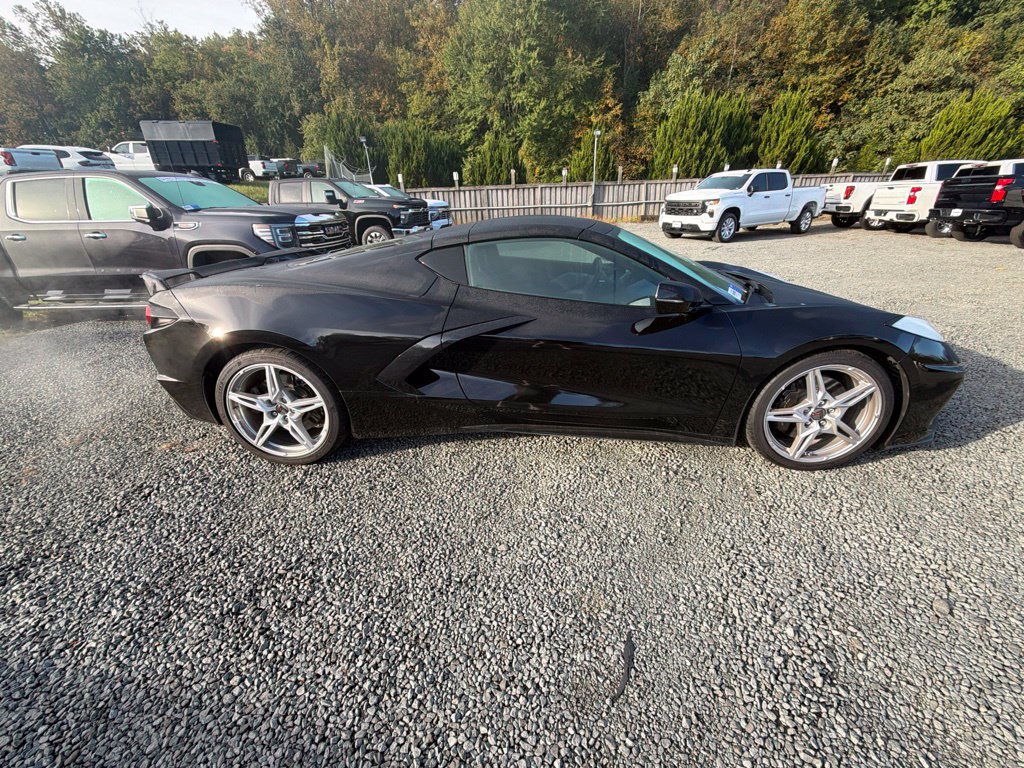Used 2020 Chevrolet Corvette Stingray Preferred Cpe w/ 2LT Preferred Equipment Group RWD image 8