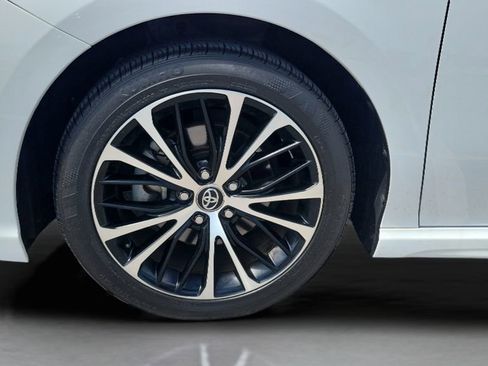 Certified 2020 Toyota Camry SE FWD image 26