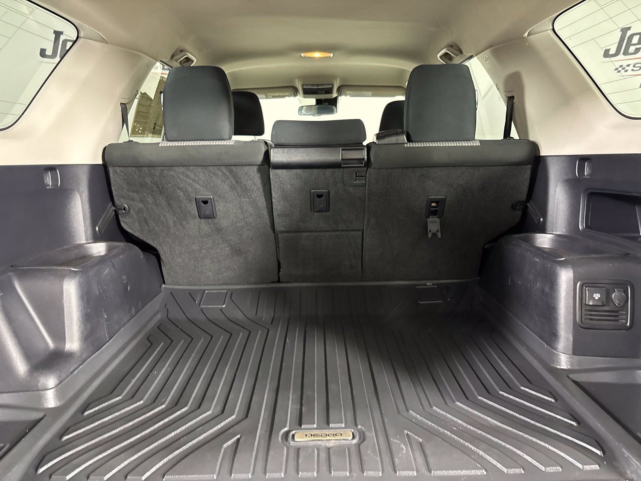 Used 2021 Toyota 4Runner SR5 AWD/4WD image 24