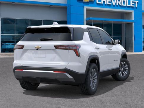New 2026 Chevrolet Equinox LT FWD image 5