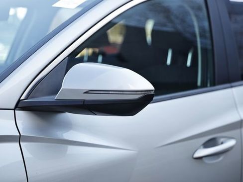 Used 2022 Hyundai Tucson SEL w/ Cargo Package image 11