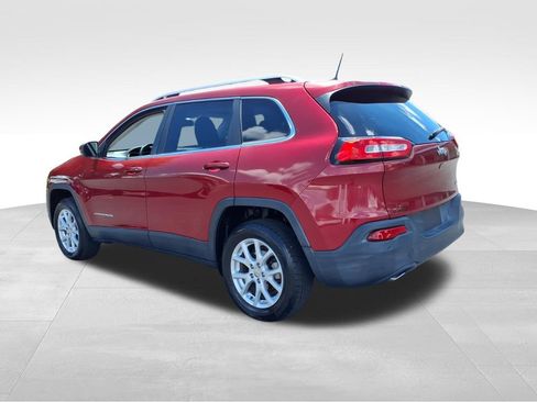 Used 2016 Jeep Cherokee Latitude w/ Comfort/Convenience Group FWD image 23