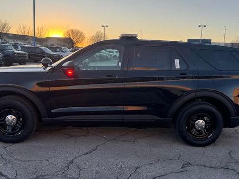 New 2025 Ford Explorer 4WD Police Interceptor image 7