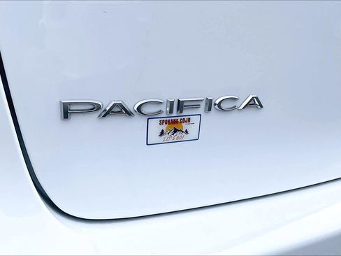New 2026 Chrysler Pacifica Pinnacle w/ Trailer Tow Group image 7