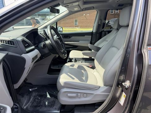Used 2019 Honda Odyssey EX-L image 12