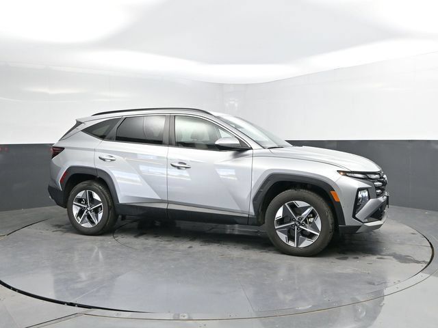 Used 2025 Hyundai Tucson SEL AWD/4WD image 3