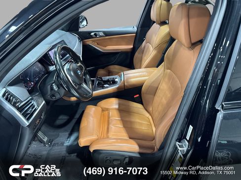 Used 2022 BMW X7 xDrive40i w/ M Sport Package AWD/4WD image 16