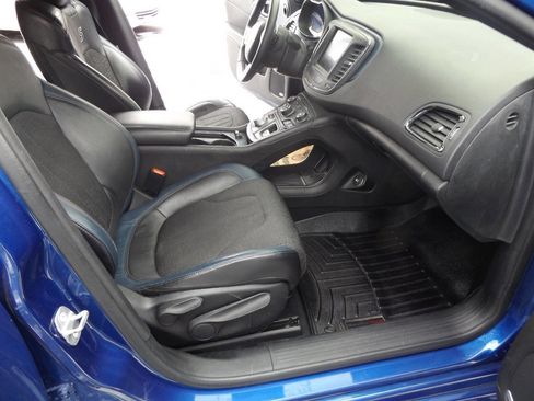 Used 2015 Chrysler 200 S w/ Navigation & Sound Group I image 21
