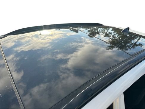 Used 2021 Kia Sportage EX w/ EX Technology Package image 12