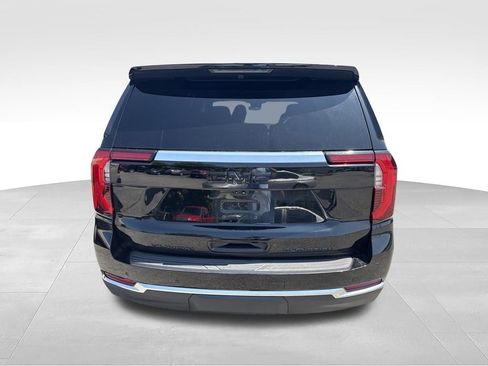 Used 2025 GMC Yukon Elevation w/ Technology Package AWD/4WD image 8