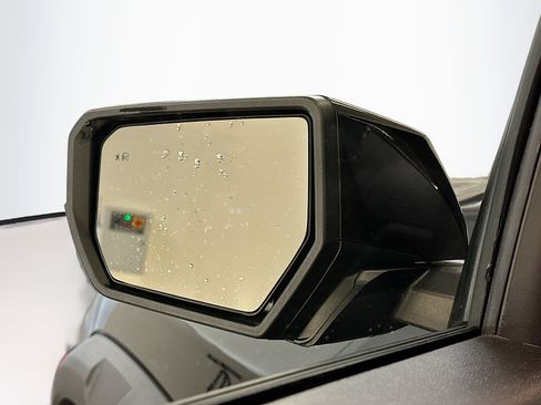 Used 2024 Chevrolet Colorado Trail Boss w/ Technology Package image 16