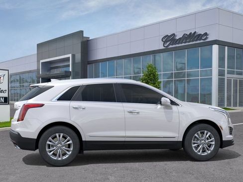 New 2025 Cadillac XT5 Luxury image 5