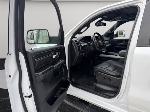 Used 2020 RAM 1500 Sport w/ Comfort & Convenience Group image 17