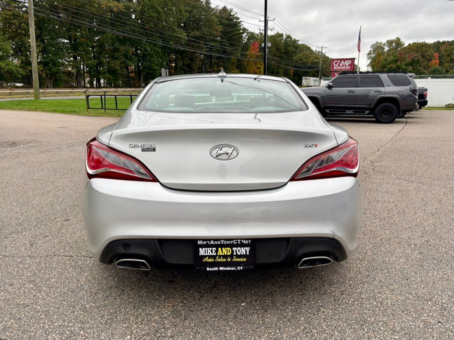 Used 2013 Hyundai Genesis 2.0T RWD image 7