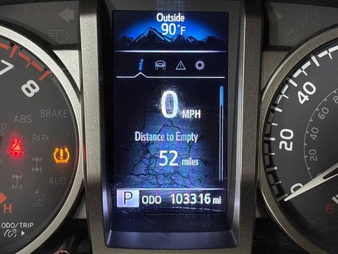 Used 2022 Toyota Tacoma SR5 w/ Technology Package image 23