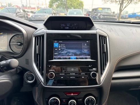 Used 2020 Subaru Crosstrek 2.0i Premium w/ Moonroof Package 1 AWD/4WD image 6
