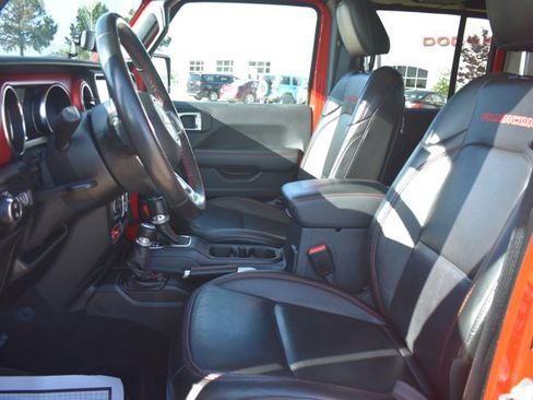 Used 2021 Jeep Gladiator Rubicon AWD/4WD image 14