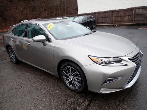 Used 2017 Lexus ES 350 image 9