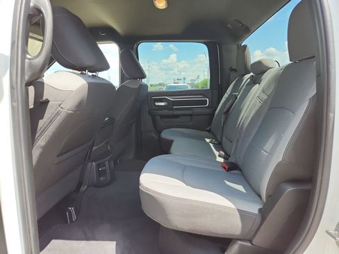 Used 2024 RAM 2500 Big Horn AWD/4WD image 13