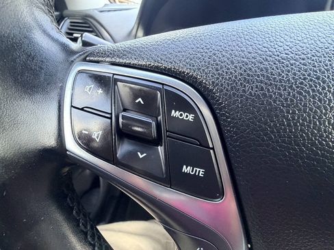 Used 2015 Hyundai Azera FWD image 11