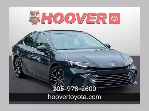 Used 2025 Toyota Camry XLE w/ Premium Plus Package FWD image 1