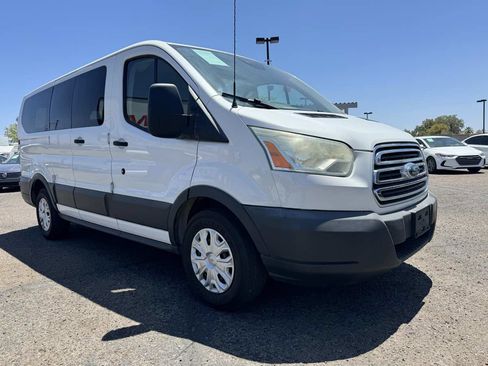 Used 2015 Ford Transit 150 XLT image 3