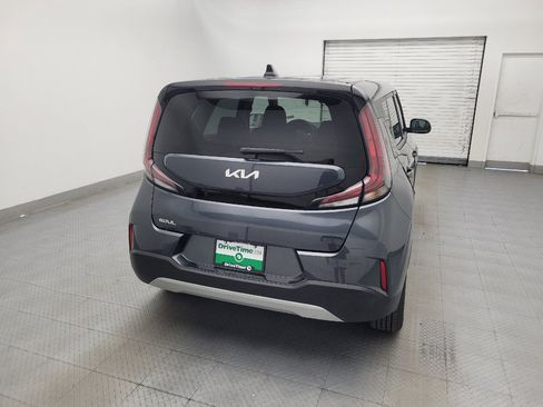 Used 2025 Kia Soul LX FWD image 7