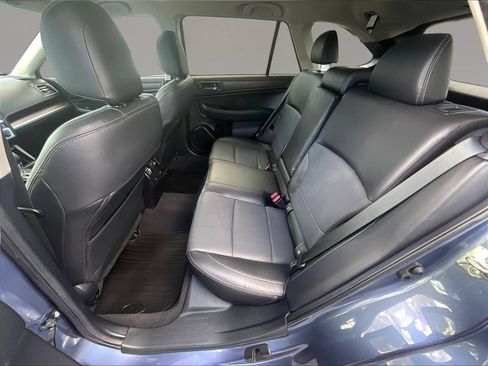 Used 2016 Subaru Outback 2.5i Limited AWD/4WD image 22