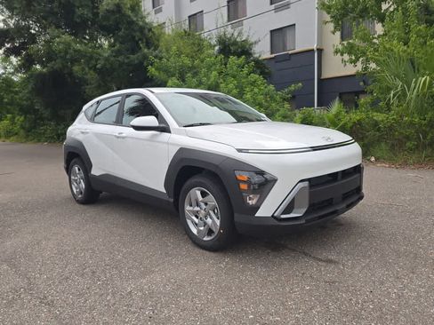 New 2027 Hyundai Kona SE FWD image 9