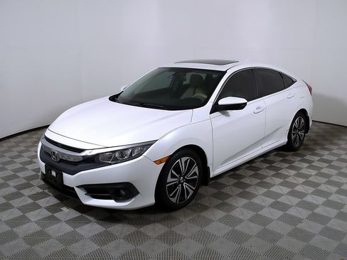 Used 2017 Honda Civic EX-L image 3