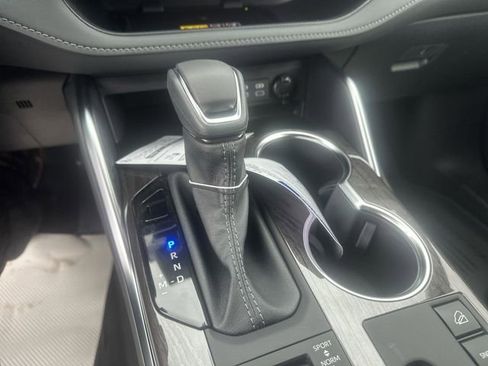 New 2026 Toyota Highlander Platinum AWD/4WD image 25