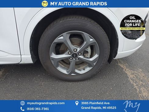 Used 2023 Ford Escape ST-Line w/ Tech Pack #1 AWD/4WD image 31