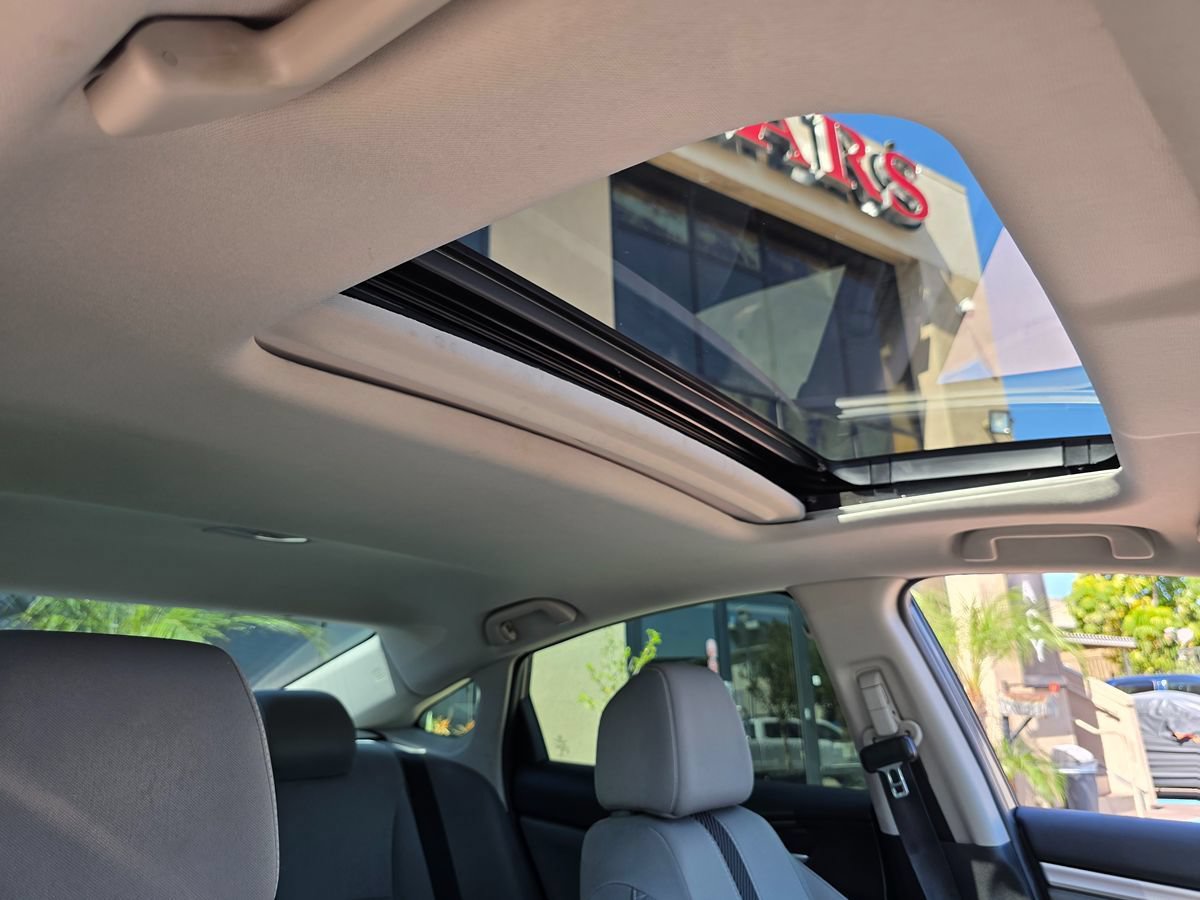 Used 2016 Honda Civic EX image 18