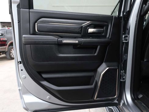 Used 2020 RAM 5500 4x4 Crew Cab image 46
