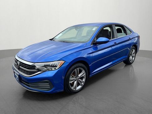 Used 2024 Volkswagen Jetta SE FWD image 6
