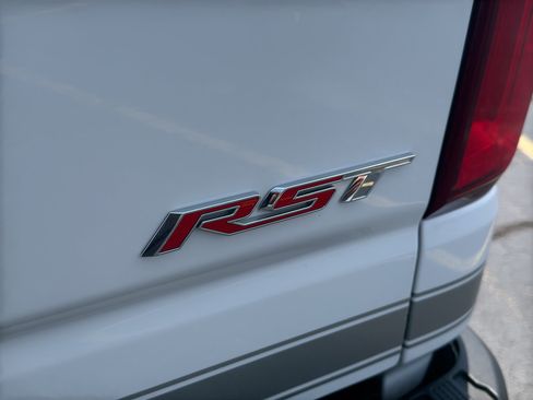 Certified 2019 Chevrolet Silverado 1500 RST AWD/4WD image 9