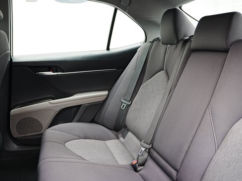 Used 2021 Toyota Camry LE w/ Carpet Mat Package (TMS) image 15