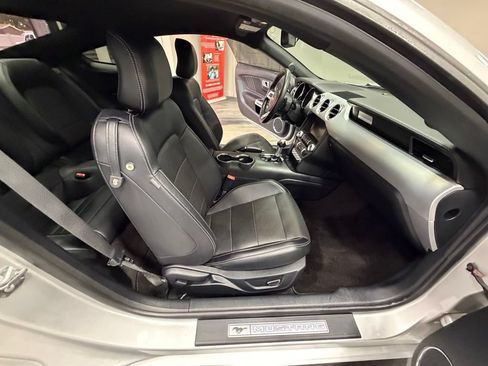 Used 2015 Ford Mustang GT Premium w/ Equipment Group 401A RWD image 39