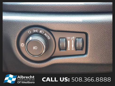 New 2026 Chrysler Pacifica Select w/ S Appearance Package AWD/4WD image 25